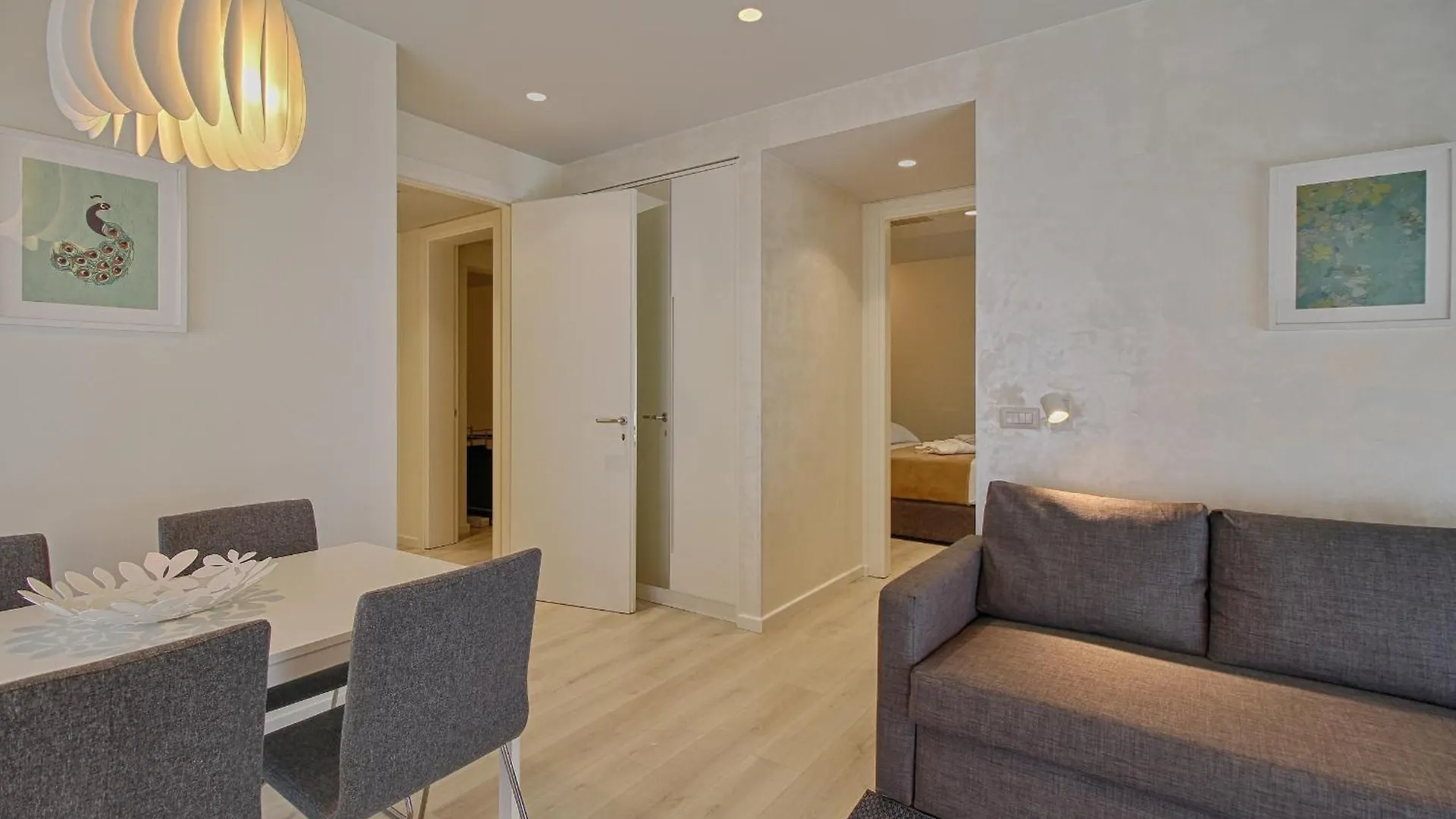 The Rooms Serviced Apartments Tirana 4*,