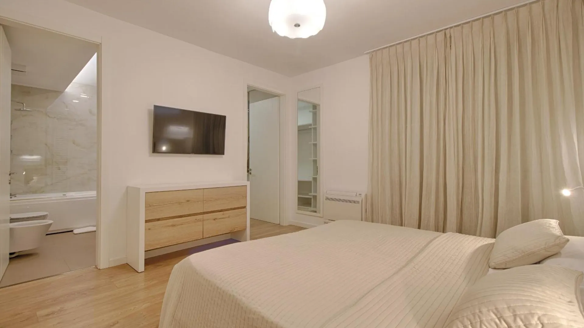 The Rooms Serviced Apartments Tirana Aparthotel